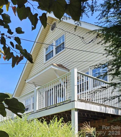 56 Candler Heights Road, Candler, NC 28715