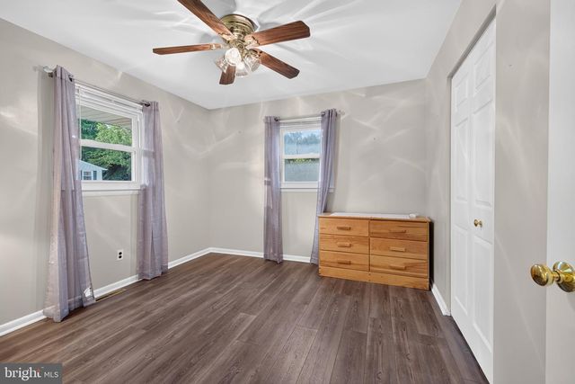 153 W EDINBURGH DR, New Castle, DE 19720