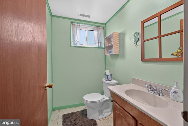 153 W EDINBURGH DR, New Castle, DE 19720
