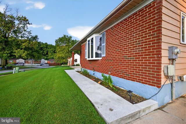 153 W EDINBURGH DR, New Castle, DE 19720