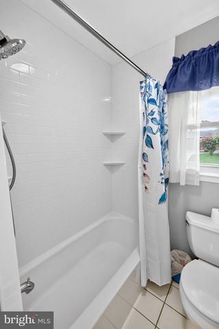 153 W EDINBURGH DR, New Castle, DE 19720