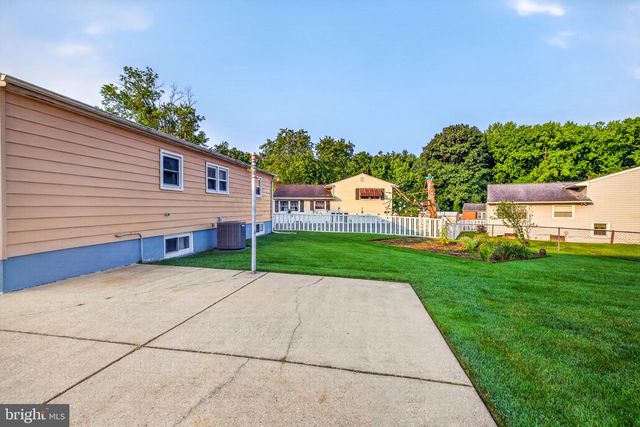 153 W EDINBURGH DR, New Castle, DE 19720