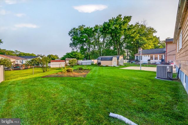 153 W EDINBURGH DR, New Castle, DE 19720