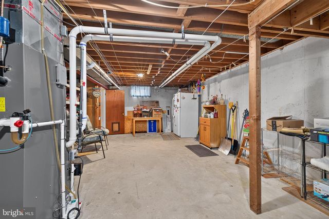 153 W EDINBURGH DR, New Castle, DE 19720