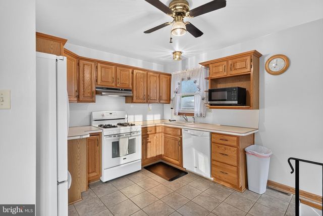 153 W EDINBURGH DR, New Castle, DE 19720