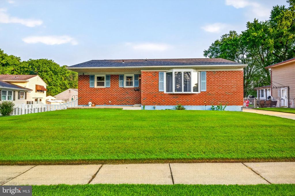 153 W EDINBURGH DR, New Castle, DE 19720