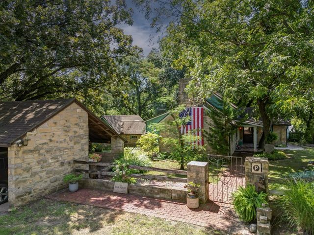 1901 Kitch Rd, Winfield, KS 67156