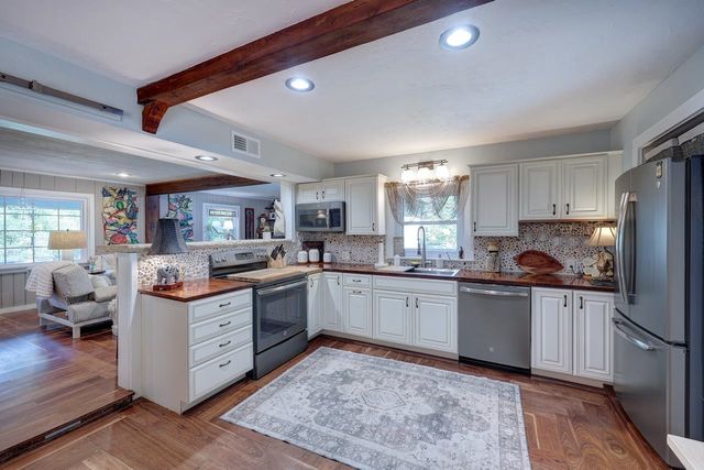 1901 Kitch Rd, Winfield, KS 67156