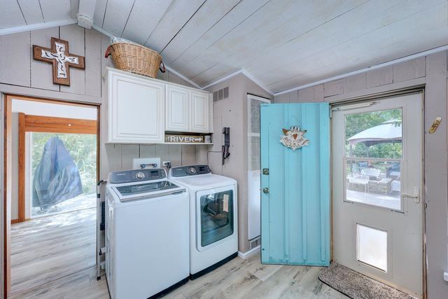 1901 Kitch Rd, Winfield, KS 67156