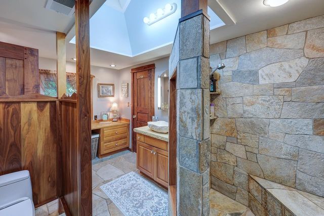 1901 Kitch Rd, Winfield, KS 67156