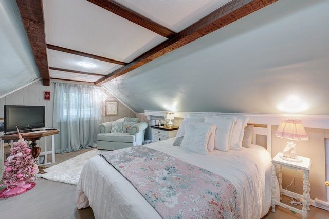 1901 Kitch Rd, Winfield, KS 67156