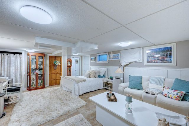 1901 Kitch Rd, Winfield, KS 67156