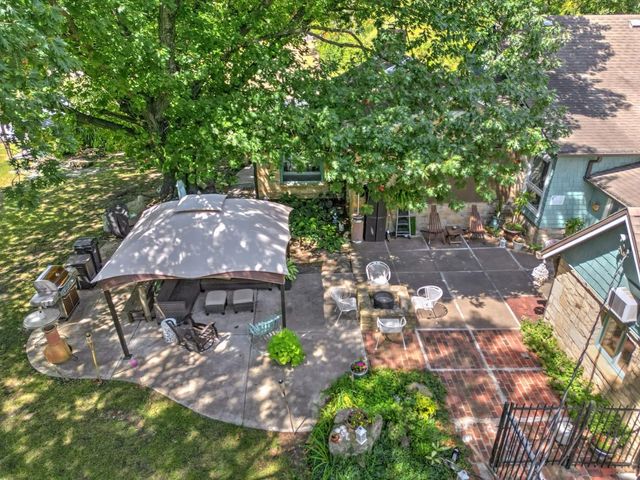 1901 Kitch Rd, Winfield, KS 67156