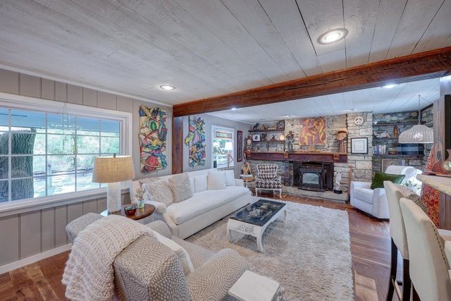 1901 Kitch Rd, Winfield, KS 67156