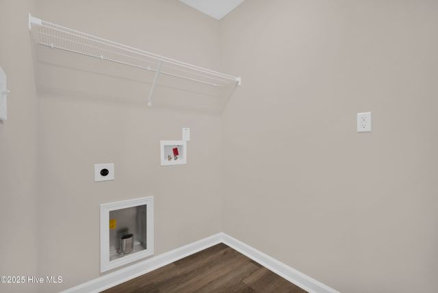 2145 Purebred Circle, Hope Mills, NC 28348