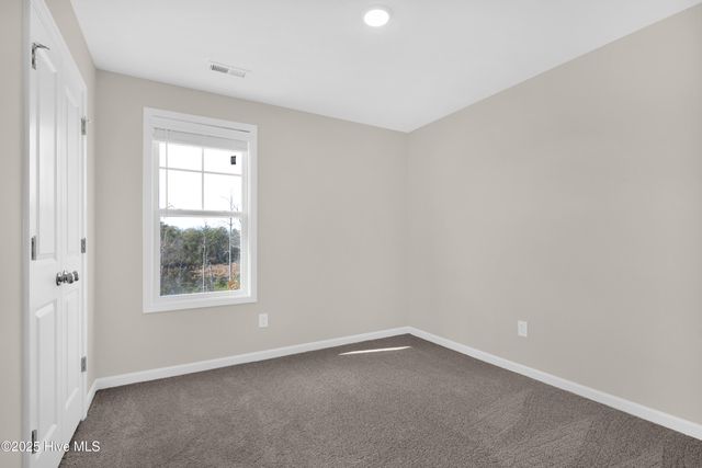 2145 Purebred Circle, Hope Mills, NC 28348