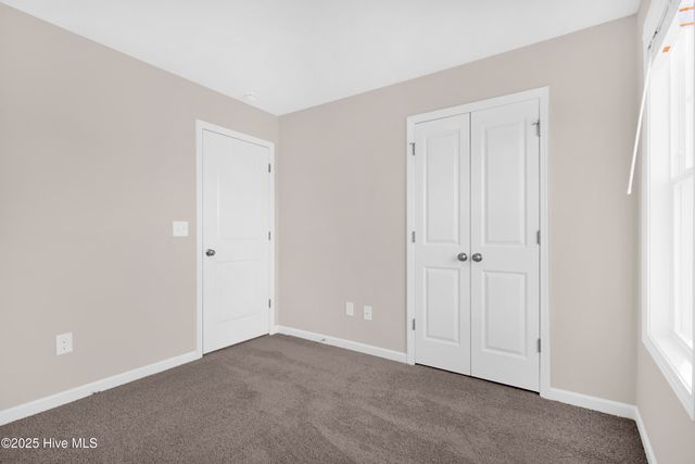 2145 Purebred Circle, Hope Mills, NC 28348