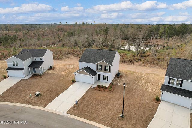 2145 Purebred Circle, Hope Mills, NC 28348