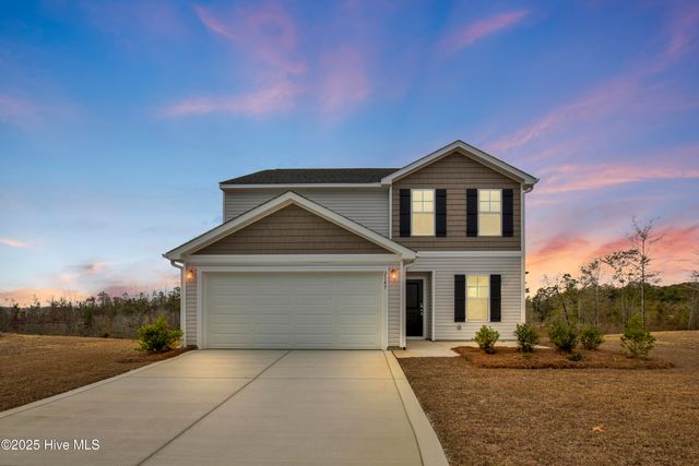 2145 Purebred Circle, Hope Mills, NC 28348