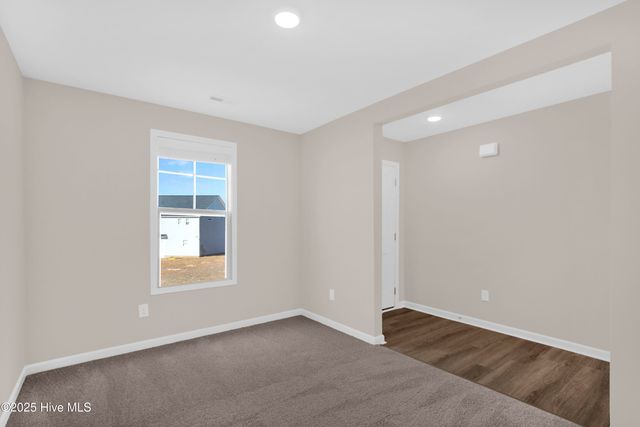 2145 Purebred Circle, Hope Mills, NC 28348