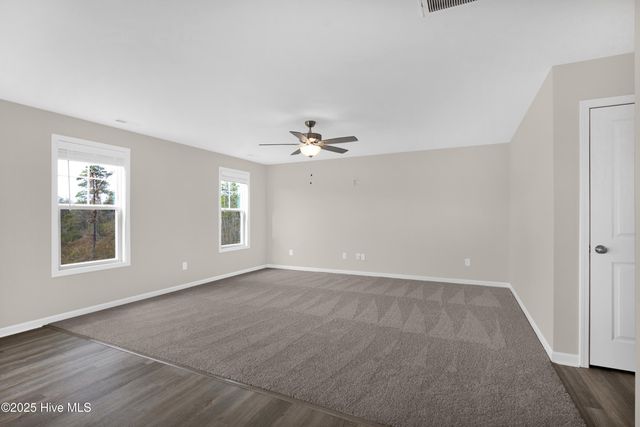 2145 Purebred Circle, Hope Mills, NC 28348