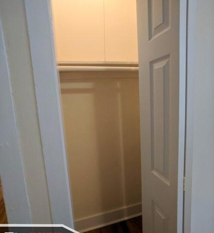 1532 N Kedzie Avenue 1F, Chicago, IL 60651