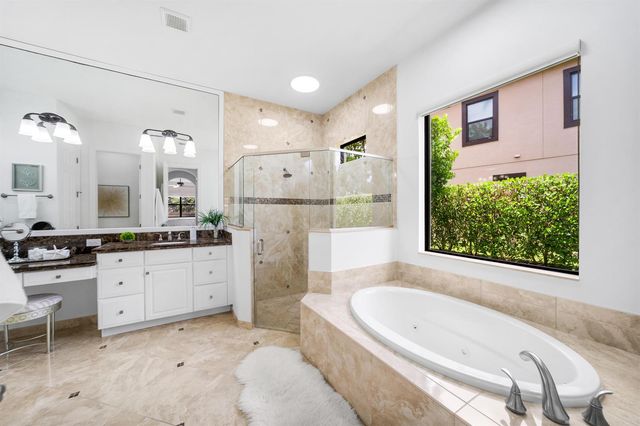 8152 Bradford Way, Parkland, FL 33076