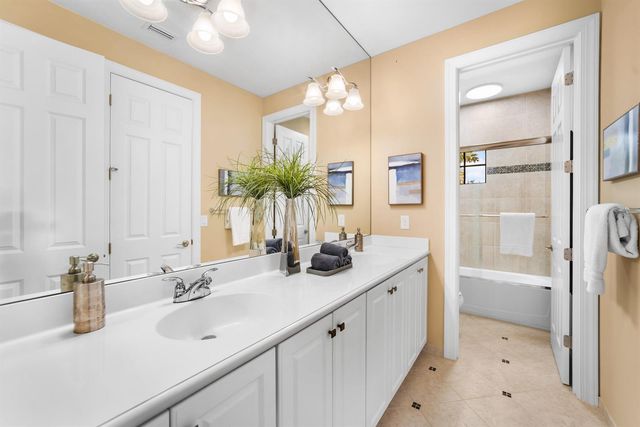 8152 Bradford Way, Parkland, FL 33076