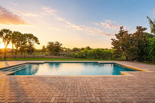 8152 Bradford Way, Parkland, FL 33076