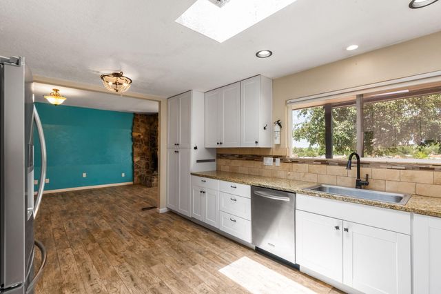 8901 Osuna Road NE, Albuquerque, NM 87111