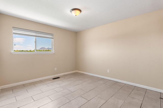 8901 Osuna Road NE, Albuquerque, NM 87111