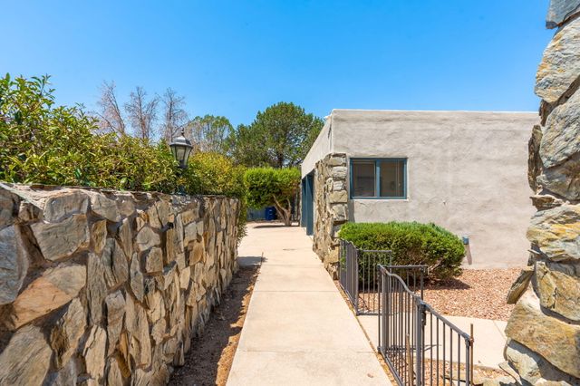 8901 Osuna Road NE, Albuquerque, NM 87111