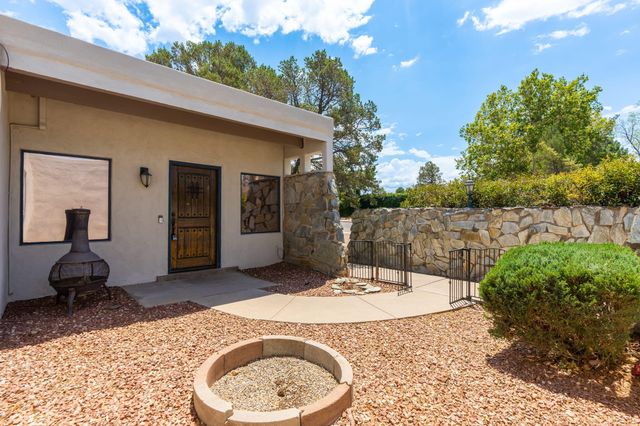 8901 Osuna Road NE, Albuquerque, NM 87111