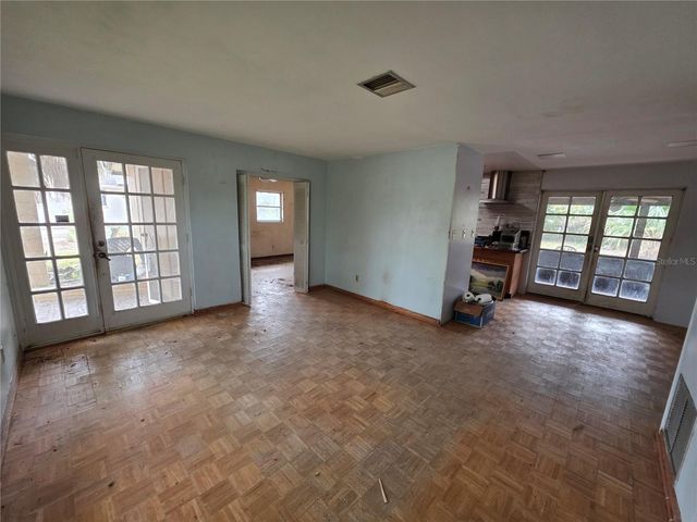 10 N DEVON AVENUE, Winter Springs, FL 32708