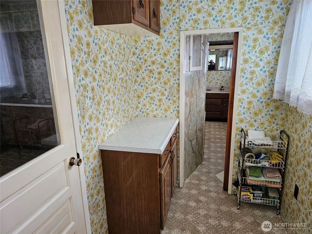 120 S Park, Oakville, WA 98568