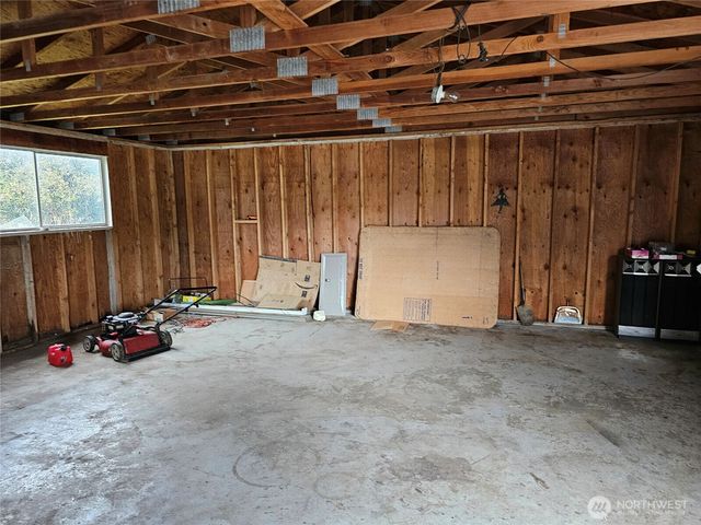 120 S Park, Oakville, WA 98568