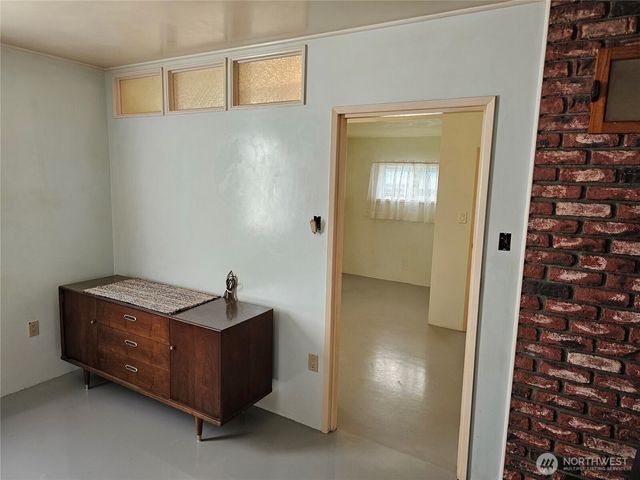 120 S Park, Oakville, WA 98568