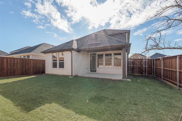 148 Ashbrook Street, Little Elm, TX 75068