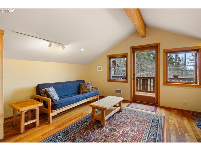 4040 SOUTHPOINTE Dr, Eugene, OR 97405