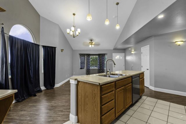 686 N Mancos Dr, Pueblo West, CO 81008