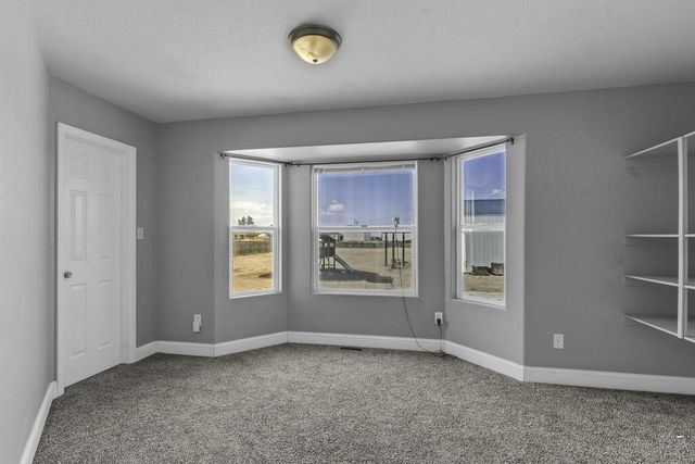 686 N Mancos Dr, Pueblo West, CO 81008