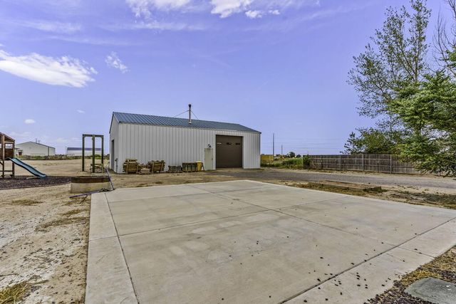 686 N Mancos Dr, Pueblo West, CO 81008