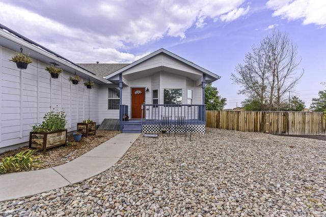 686 N Mancos Dr, Pueblo West, CO 81008