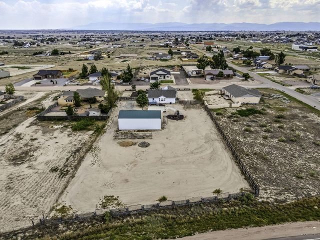 686 N Mancos Dr, Pueblo West, CO 81008