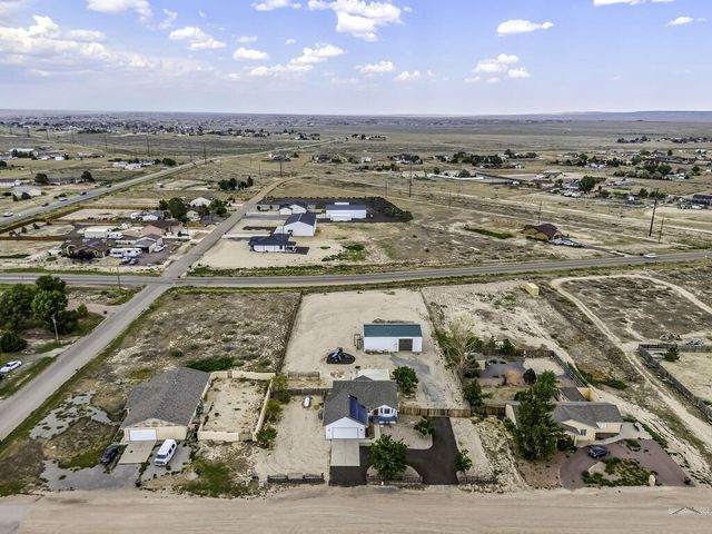 686 N Mancos Dr, Pueblo West, CO 81008