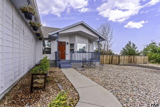 686 N Mancos Dr, Pueblo West, CO 81008