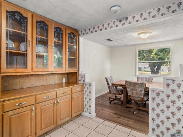 210 GILBERT ST, Lone Star, TX 75568