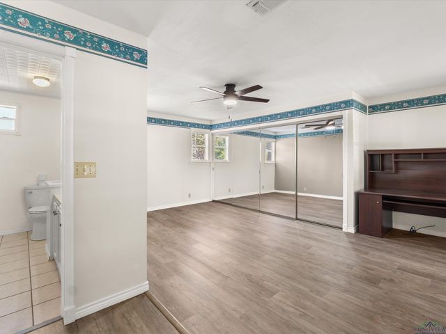 210 GILBERT ST, Lone Star, TX 75568