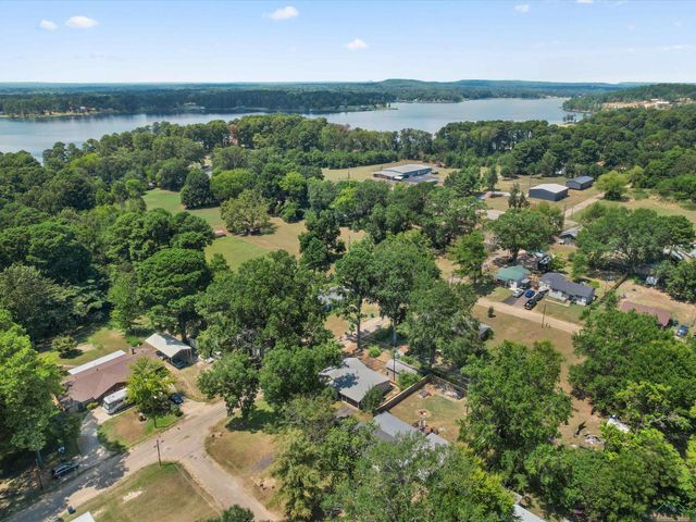 210 GILBERT ST, Lone Star, TX 75568