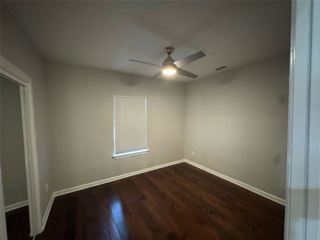 2215 Washington Avenue, Fort Worth, TX 76110